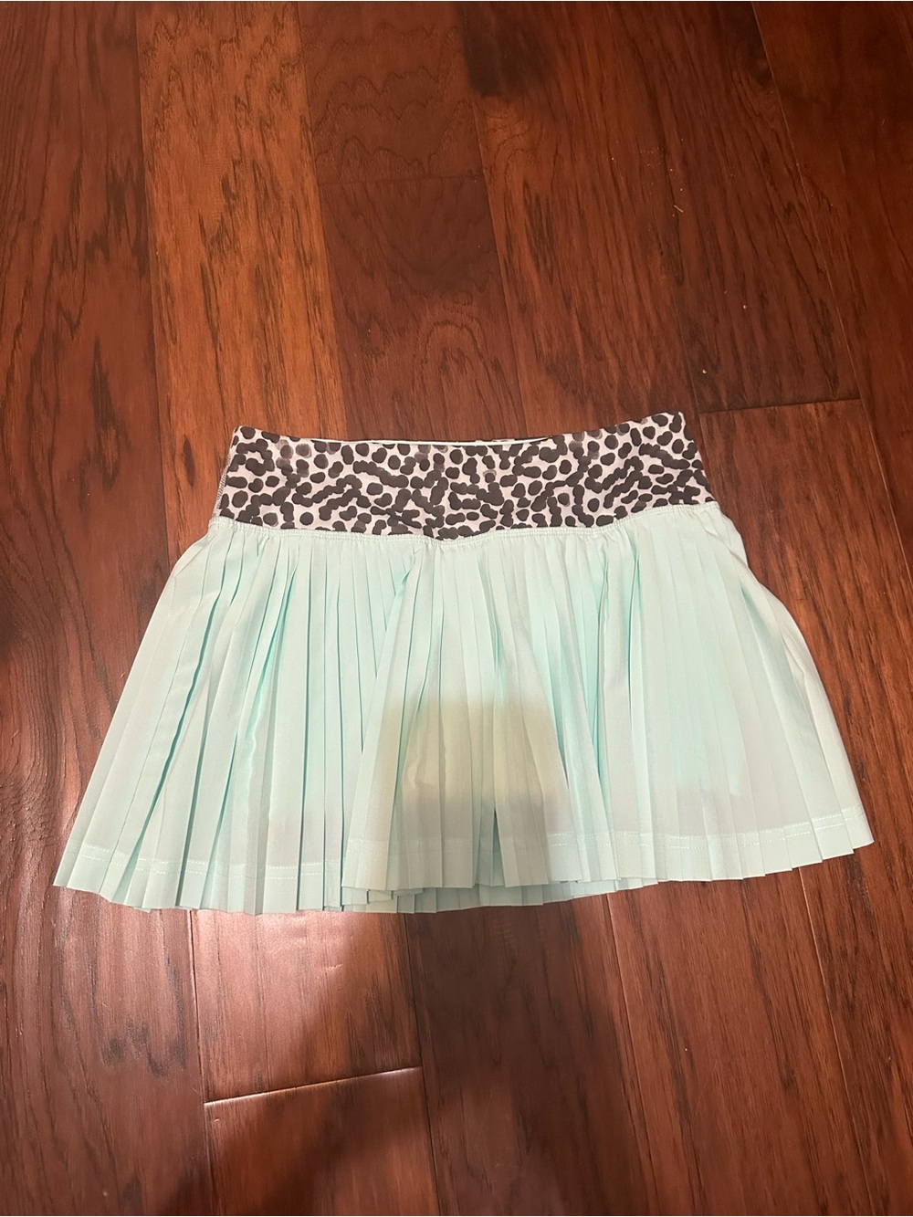 lululemon athletica Pleated Mint Skirt with Leopard Waistband